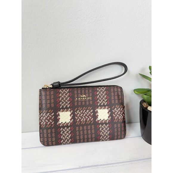 NWT Coach Corner Zip Wristlet With Brushed Plaid Print Brown CN012 - Picture 1 of 5